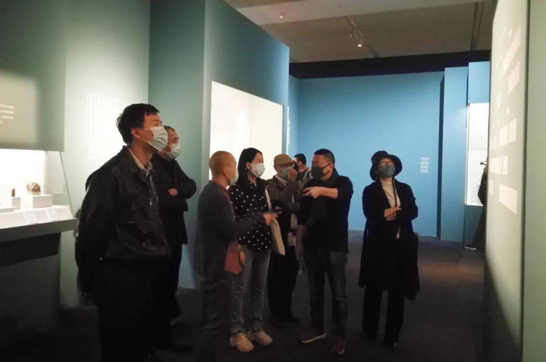 策展四期赴中国国家博物馆现场教学“太阳成集团tyc7111cc”(图7)
策展四期赴中国国家博物馆现场教学“太阳成集团tyc7111cc”(图7)