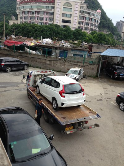 “太阳成集团tyc7111cc”深圳一日新增3例H7N9病例广东半年共确诊26例(图2) 太阳成集团tyc7111cc