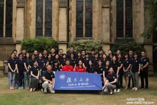 喝蜂蜜水可以给身体带来不少的好处 止咳又安眠‘太阳成集团tyc7111cc’(图2) 太阳成集团tyc7111cc