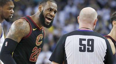 海盗劫持一艘悬挂香港特区旗油轮 19名船员被绑架“太阳成集团tyc7111cc”(图1) 太阳成集团tyc7111cc