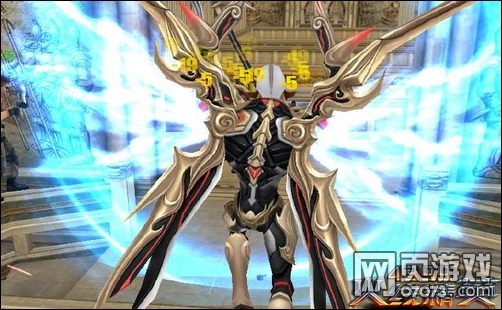 太阳成集团tyc7111cc|农民自制风电跑车照着飞机模型做跑车(图1) 太阳成集团tyc7111cc