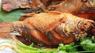 方便面含杀菌剂?假的!这些健康谣言别再上当!:太阳成集团tyc7111cc(图1) 太阳成集团tyc7111cc